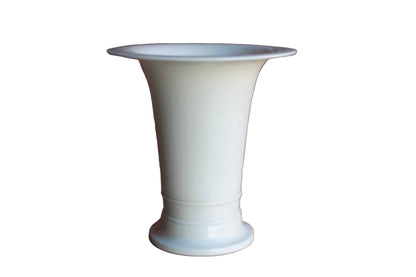 Lenox Belleek Pottery (New Jersey, USA) Elegantly Flared Ceramic Cream Colored Vase