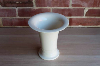 Lenox Belleek Pottery (New Jersey, USA) Elegantly Flared Ceramic Cream Colored Vase