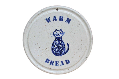 Hesperus Pottery (Brewster, Cape Cod, USA) Bread Warmer Decorated with a Cat