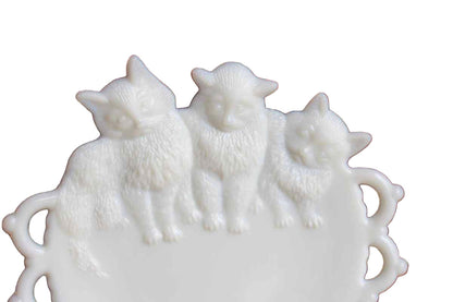 Westmoreland Glass Company (Pennsylvania, USA) Milk Glass Plate with Lace Edge and Three Cats