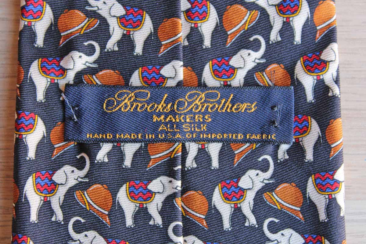 Brooks Brothers (New York, USA) 100% Silk Necktie Decorated with Elephants and Pith Helmets