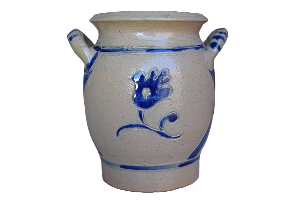 Williamsburg Pottery (Virginia, USA) Salt Glazes Vase with Blue Flowers and Accents